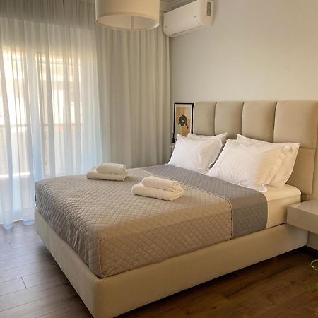 Simplycity Homestay Apartments Kremasti  Bagian luar foto